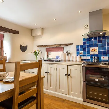 Holly Cottage Honiton Exterior photo